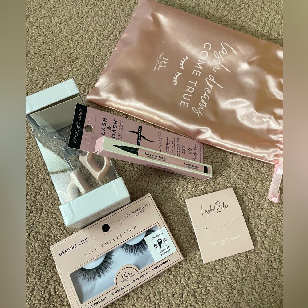 House of Lashes (HOL) bag w/make up goods